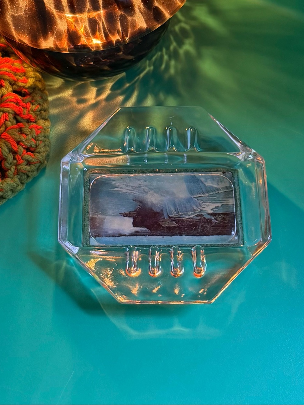 🏞️ Vintage (1960s; 1970s) Heavy Glass Scenic Souvenir Ashtray 🏞️